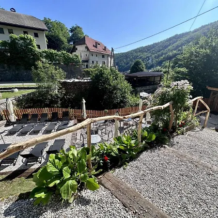 Bajta Kroparica Hostel Kropa