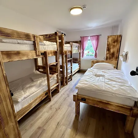 Bajta Kroparica * Kropa