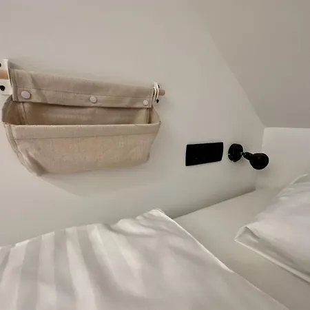 Bajta Kroparica Hostel