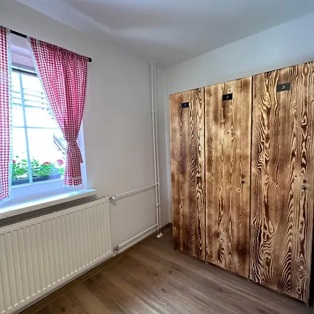 Hostel Bajta Kroparica