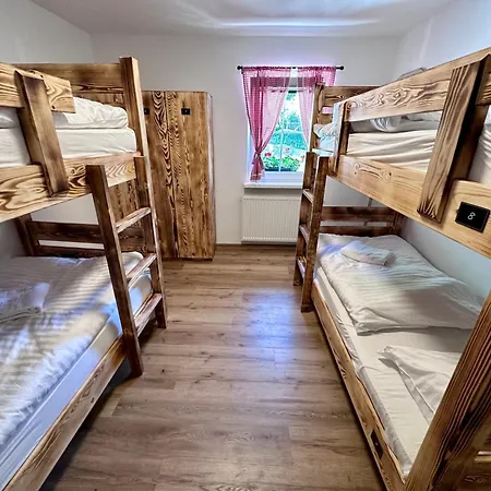 Bajta Kroparica * Kropa