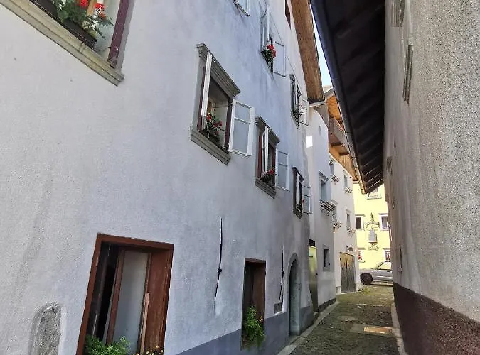 Vandrarhem Bajta Kroparica *