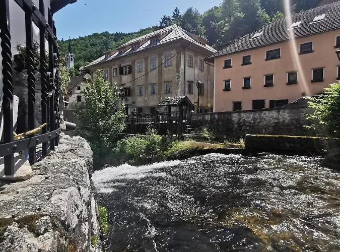 Albergue Bajta Kroparica *