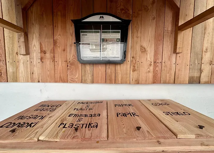 Bajta Kroparica Vandrarhem Kropa