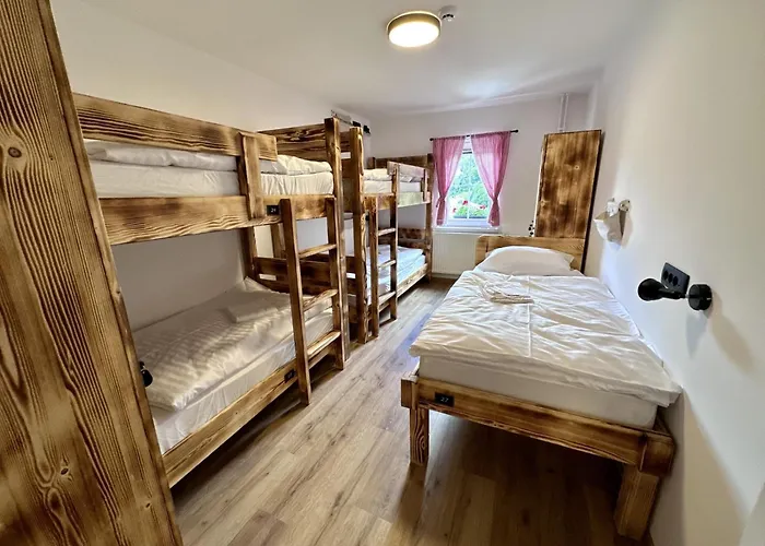 Bajta Kroparica * Kropa