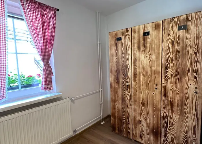 Vandrarhem Bajta Kroparica